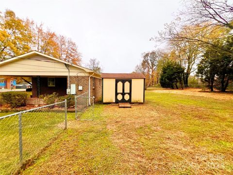 A home in Hickory