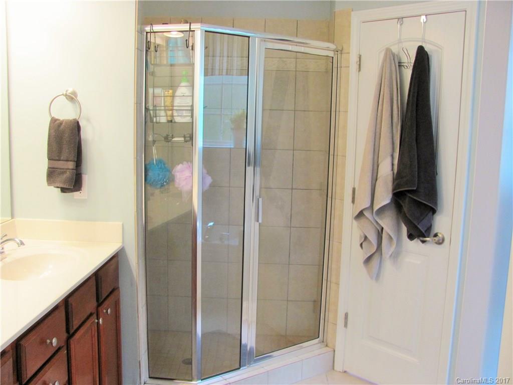 Henrys Orchard - Residential