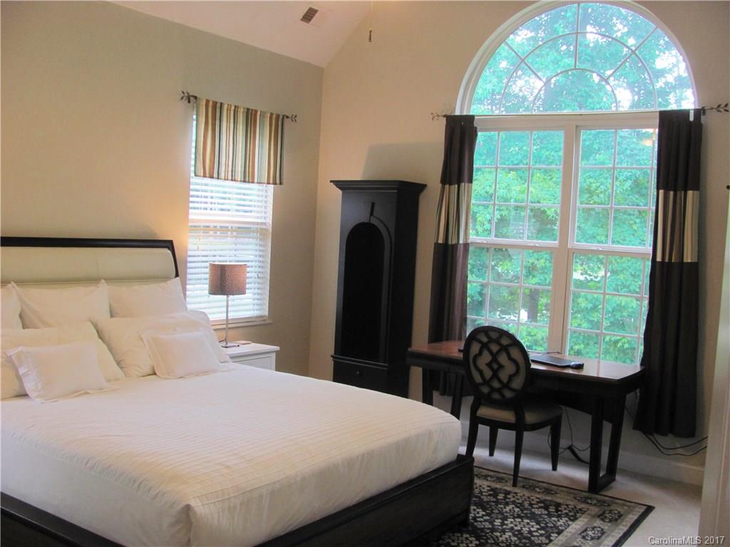 Henrys Orchard - Residential