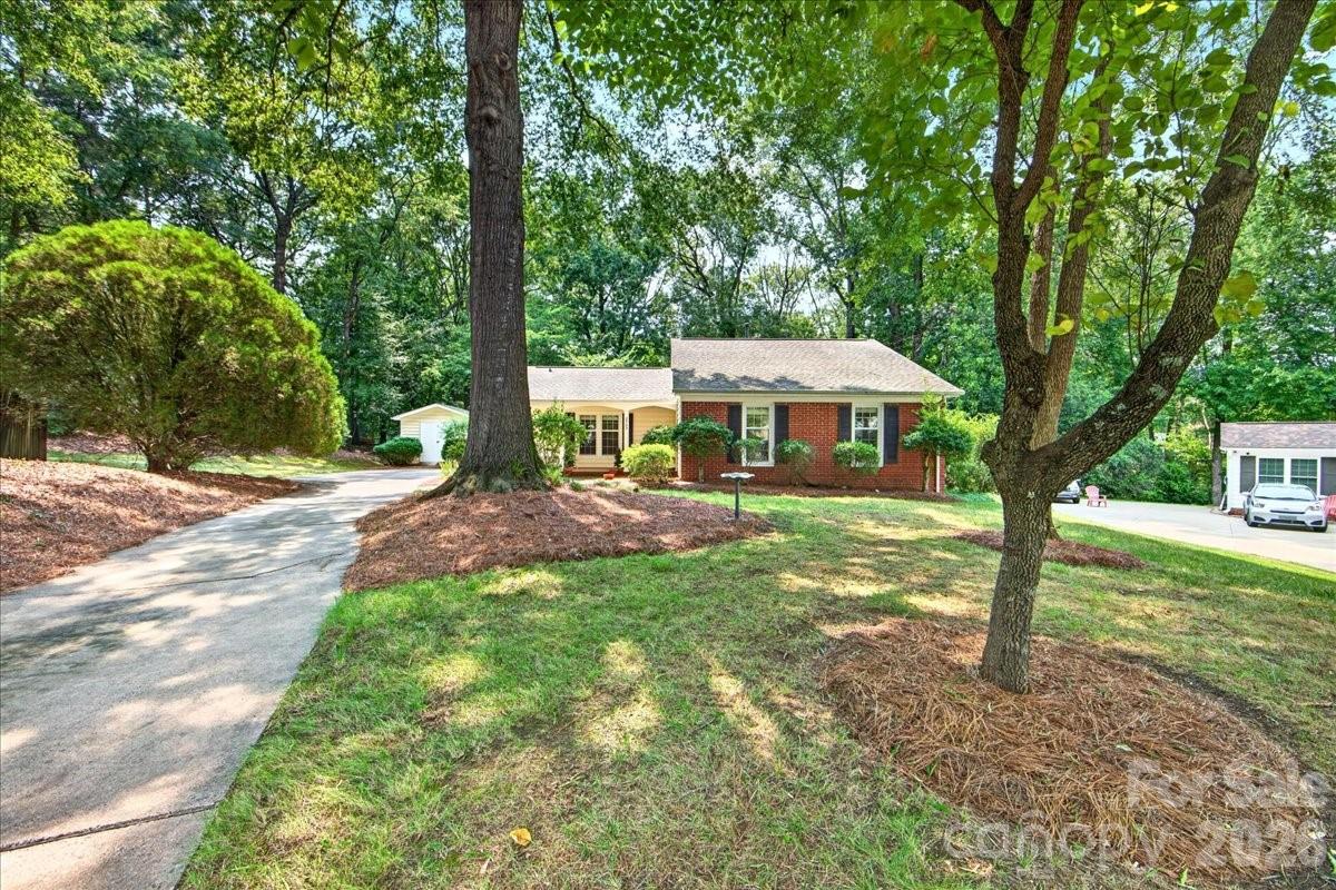 2703 Bremer Court