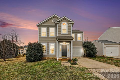 8601 Sawleaf Court Charlotte NC 28215