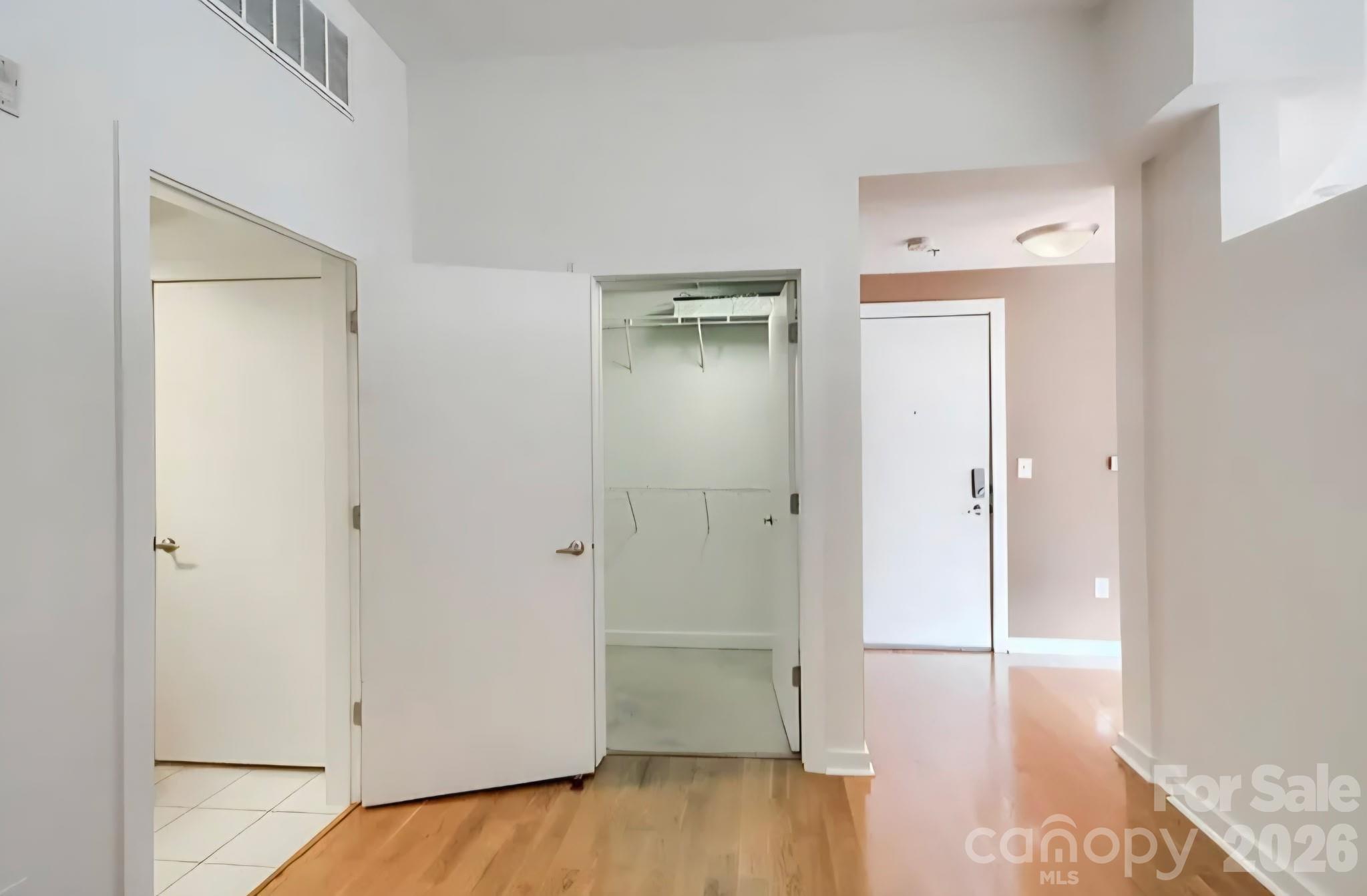 Court 6 - Residential