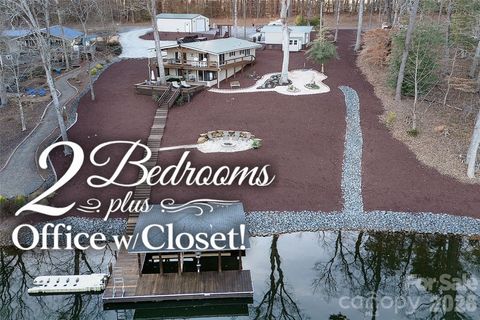 512 Deerfield Road Mount Gilead NC 27306