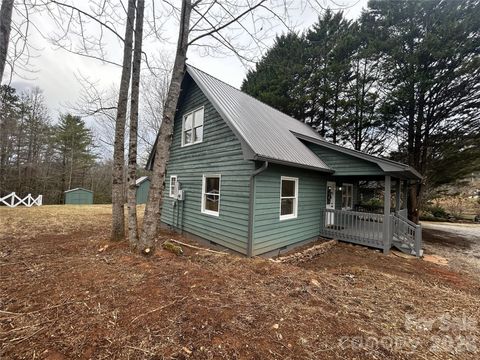 15 Glory Road Franklin NC 28734