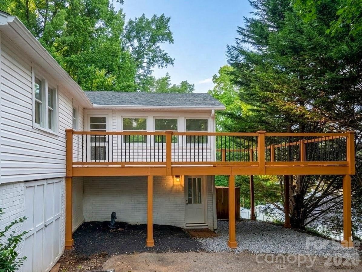 50 Hidden Hill Road