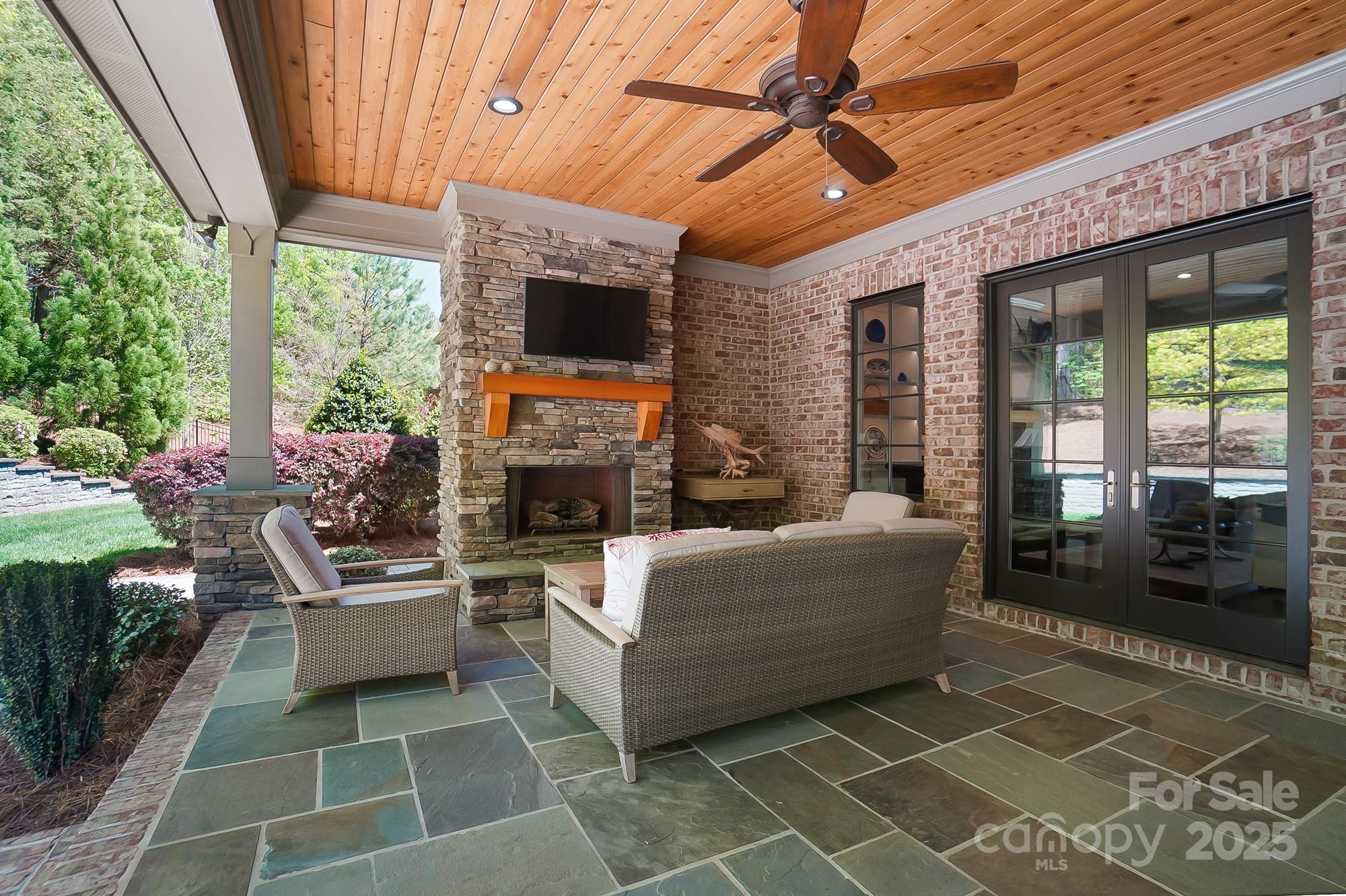 Arbor Oaks - Residential