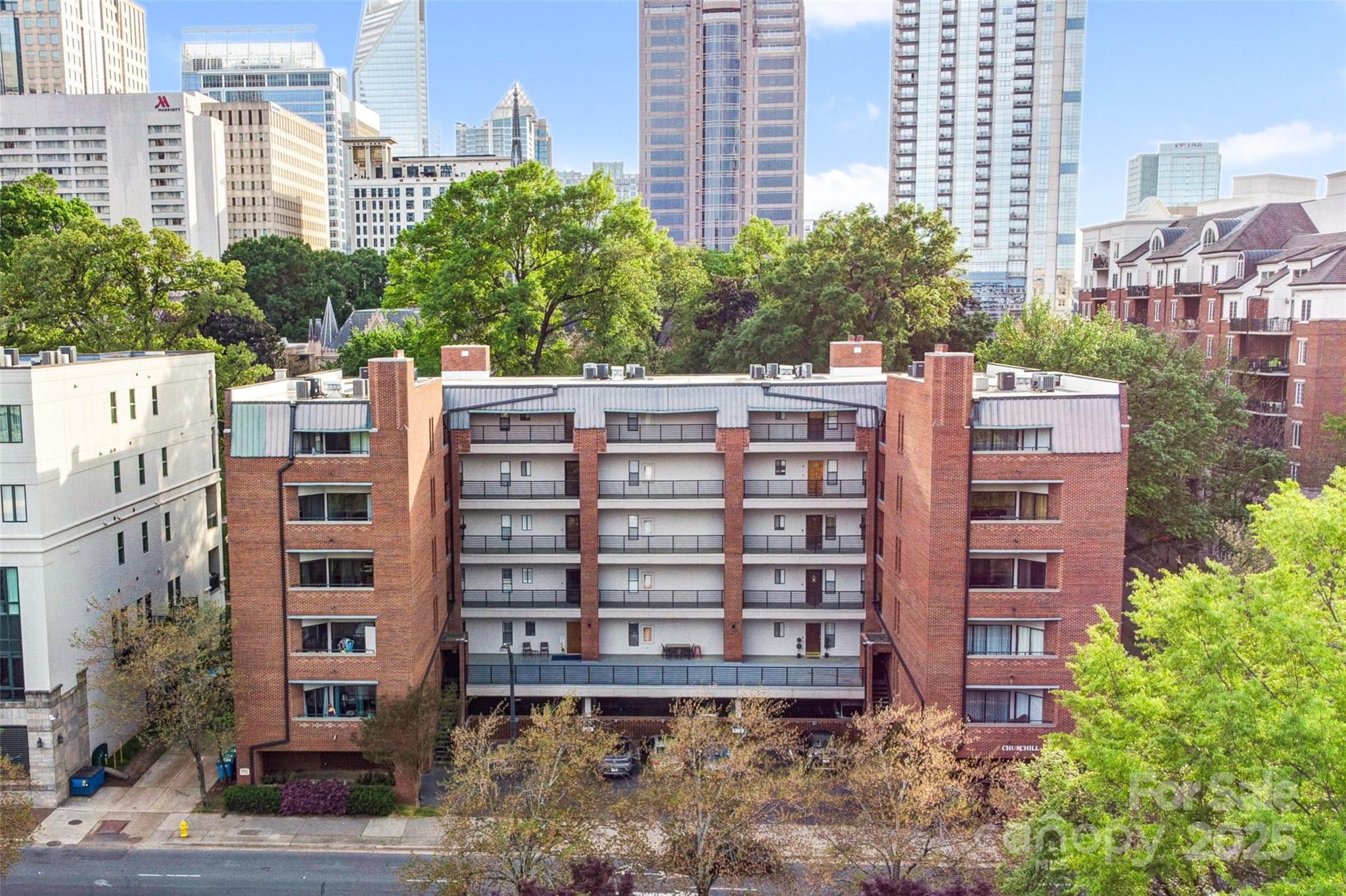 224 N Poplar Street 28
