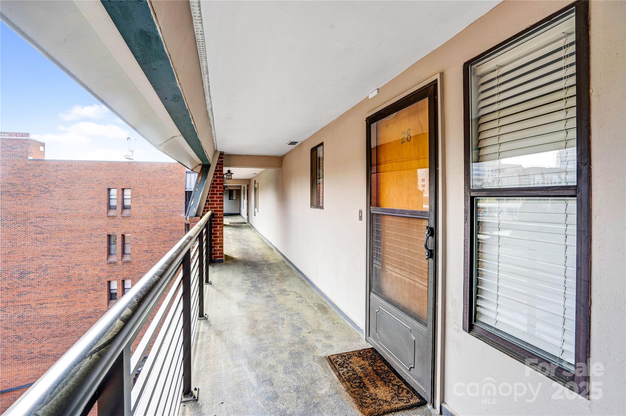 224 N Poplar Street 28