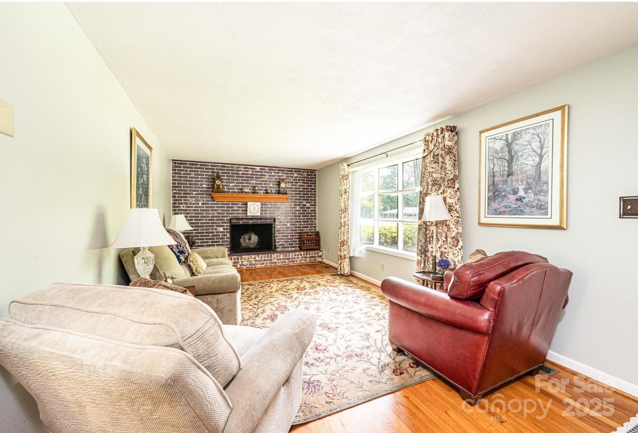 1008 2nd Street SE