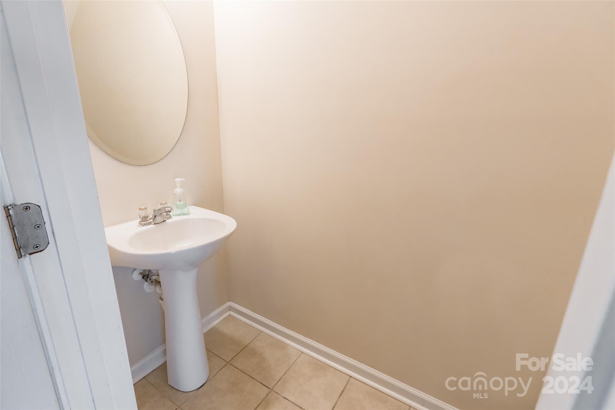 Ridge Pointe - Residential