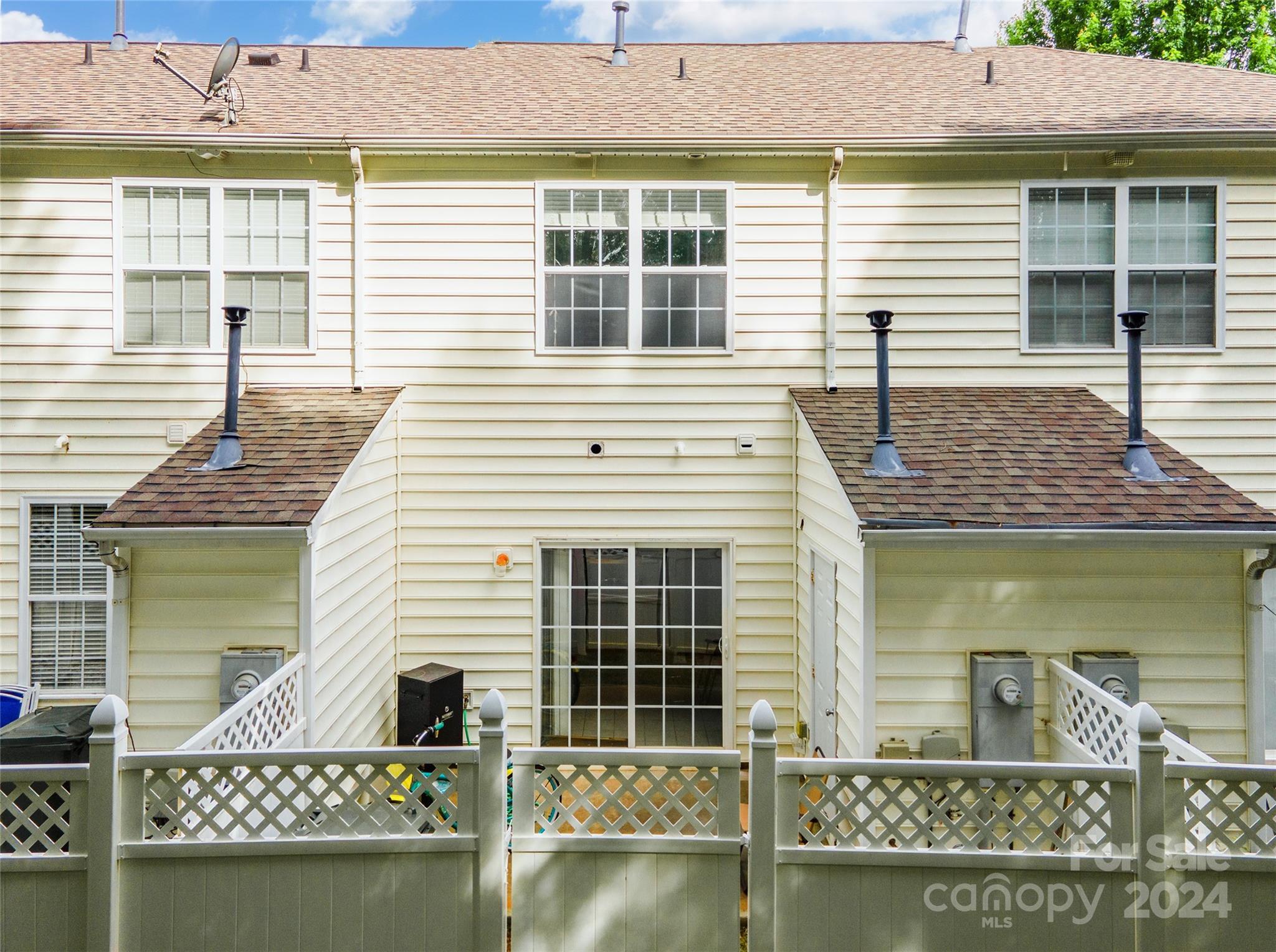 Ridge Pointe - Residential