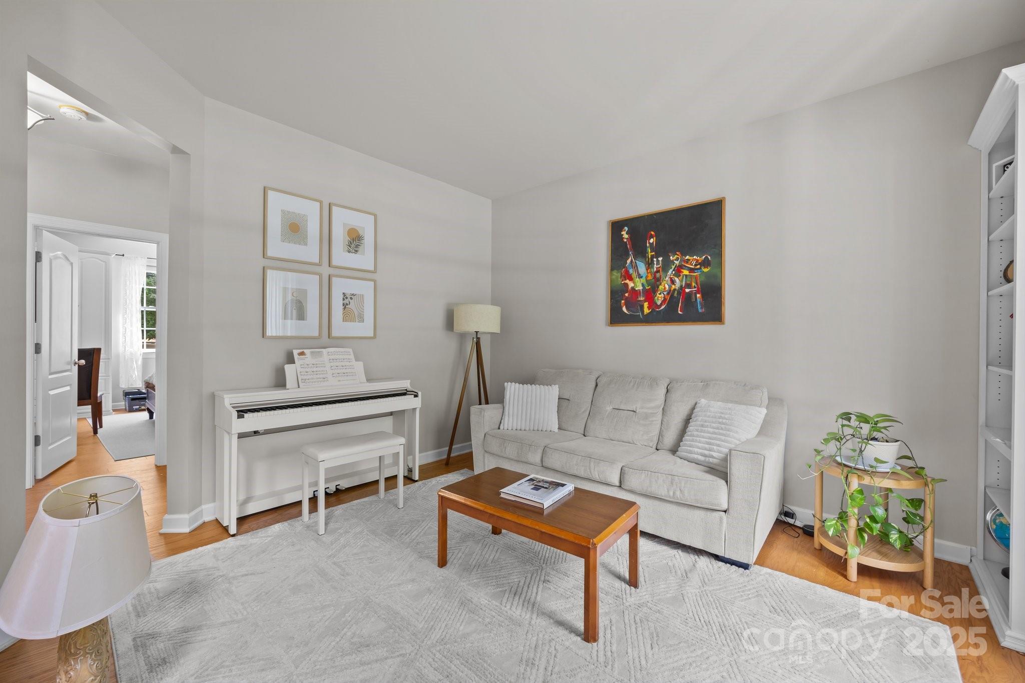 11023 King George Lane