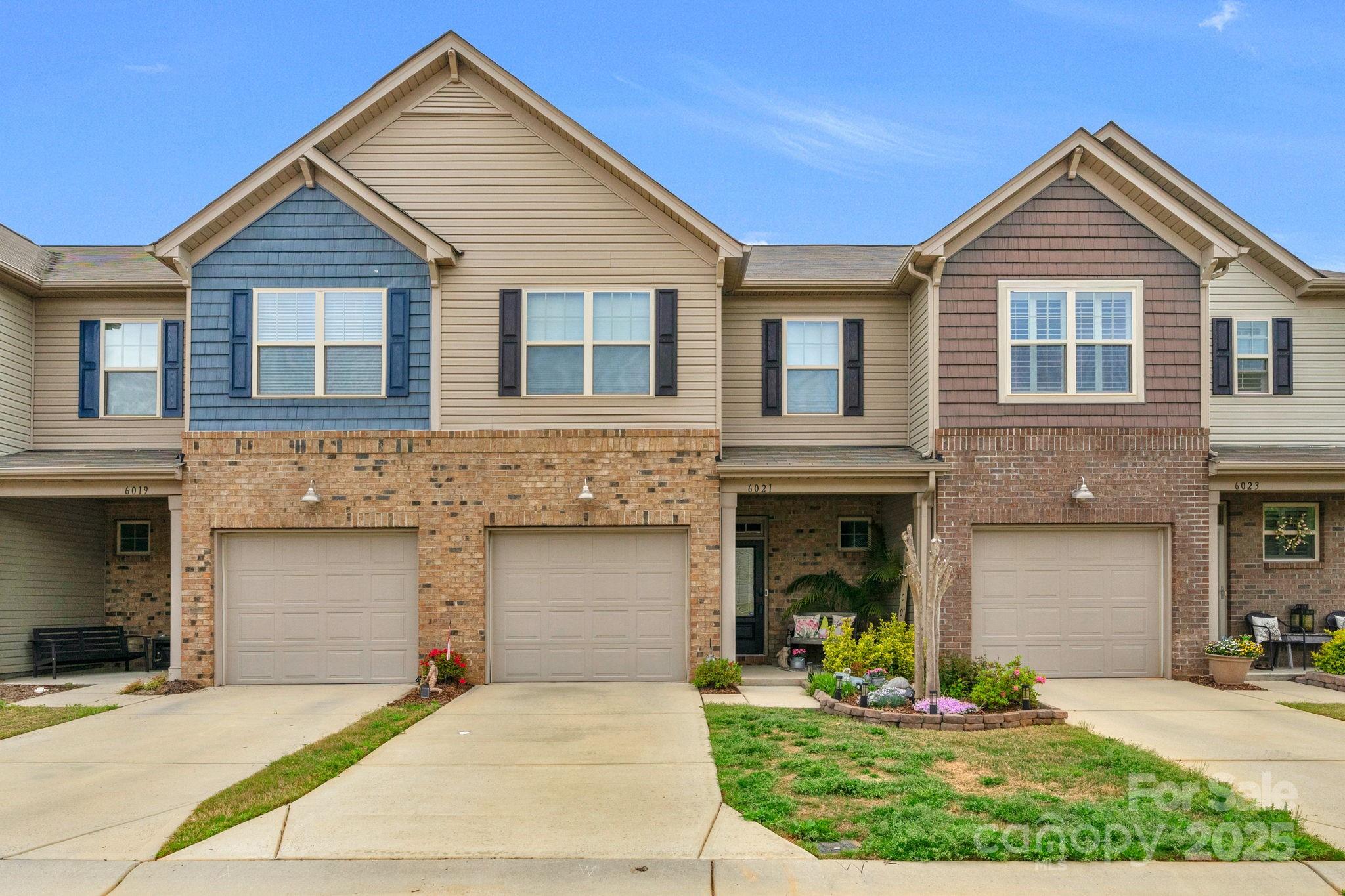 6021 Sweetbay Lane