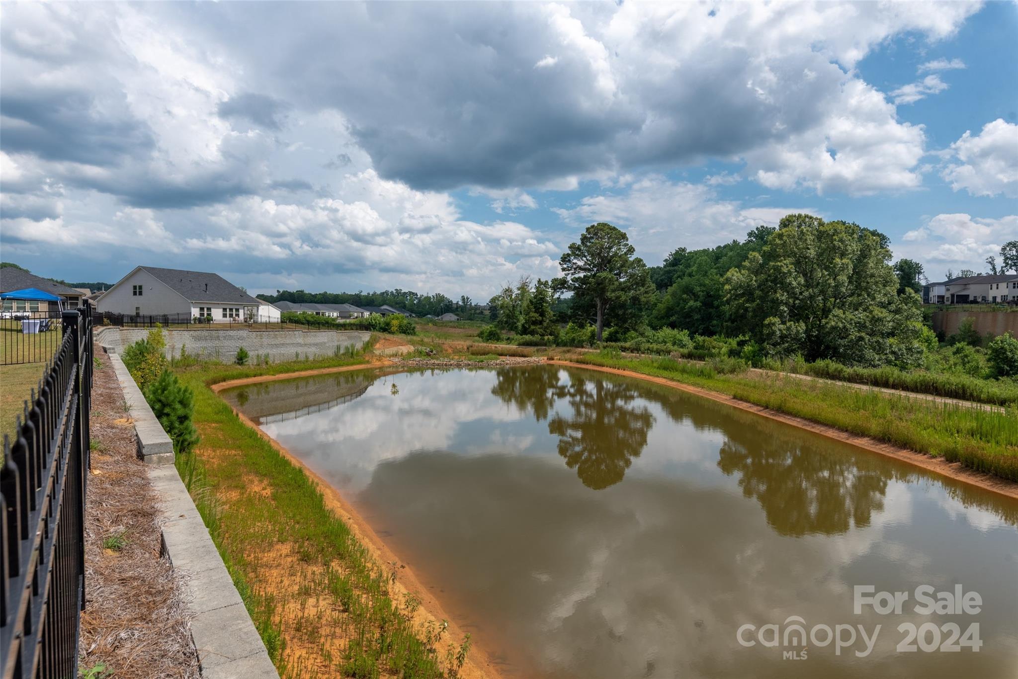 Larkhaven Hills - Residential