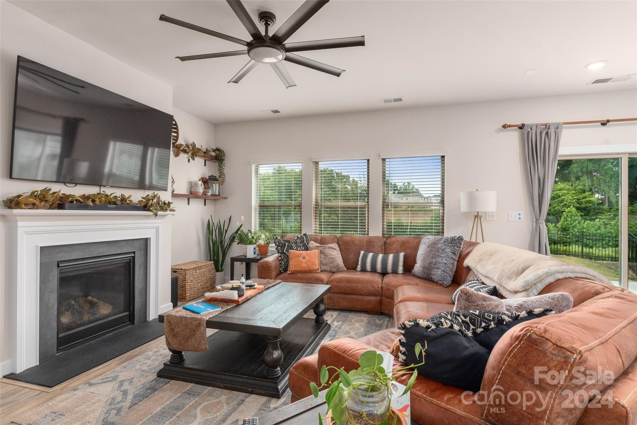 Larkhaven Hills - Residential