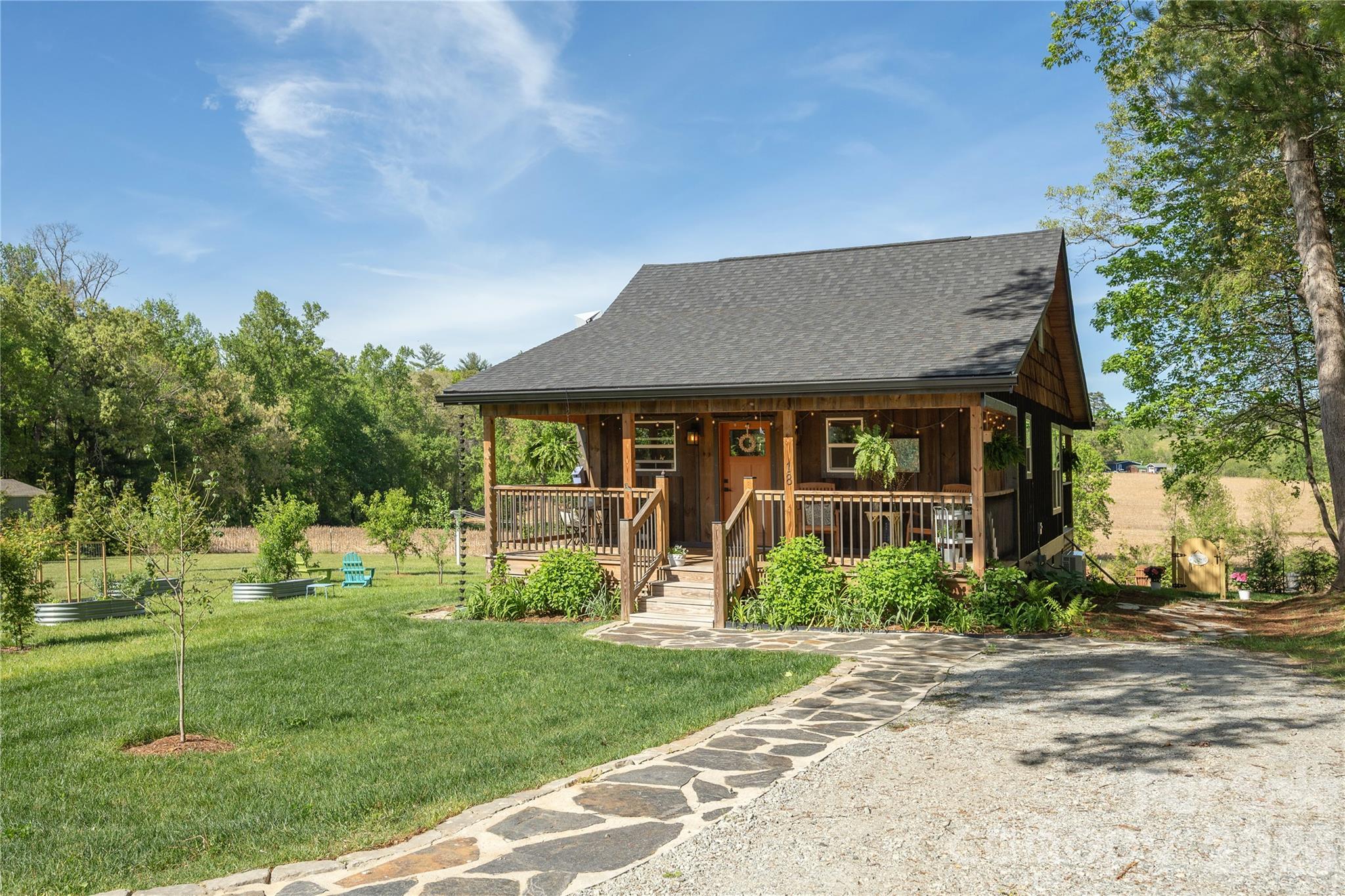 18 N Bear View Drive