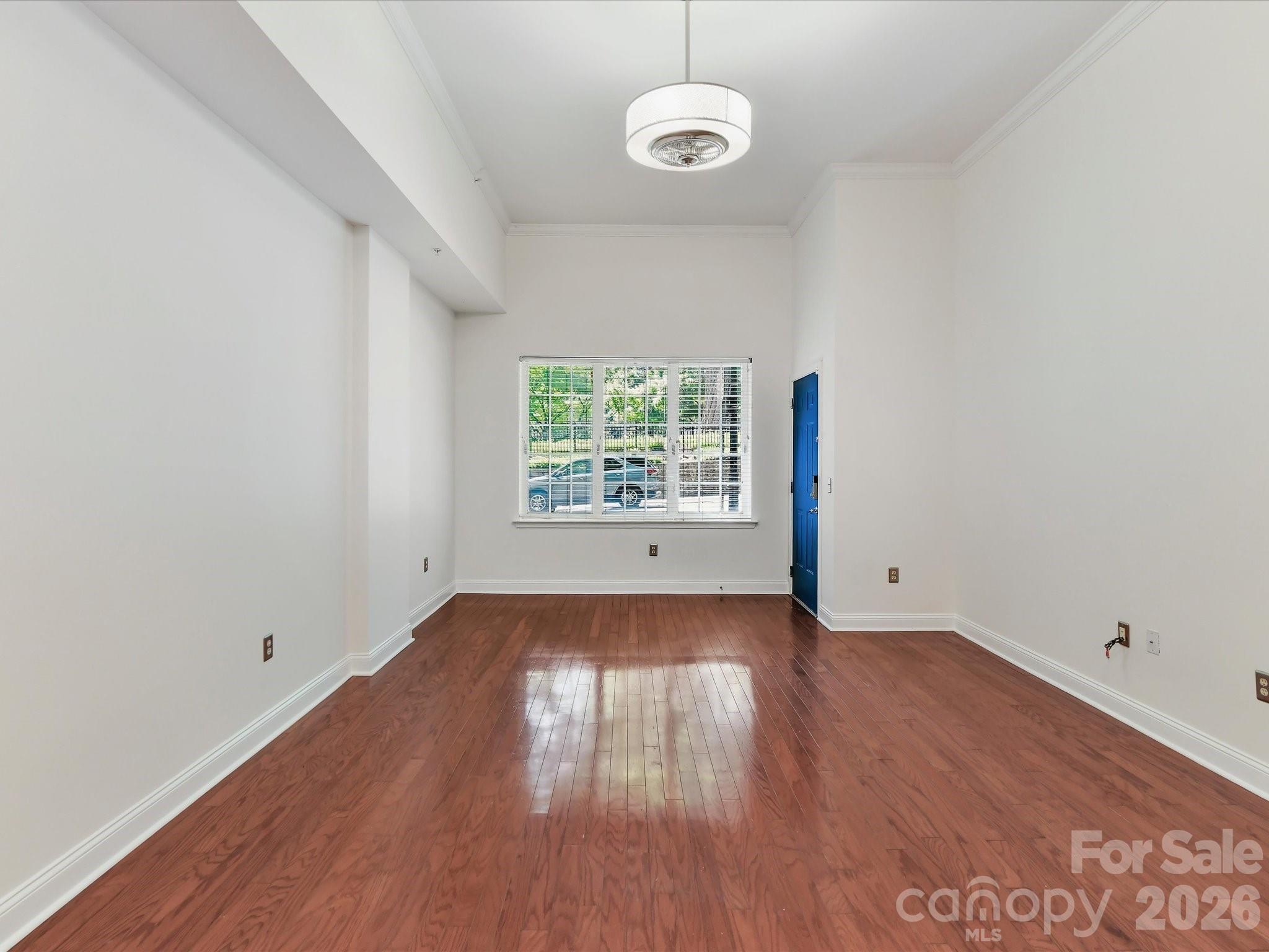 300 W 5th Street 2