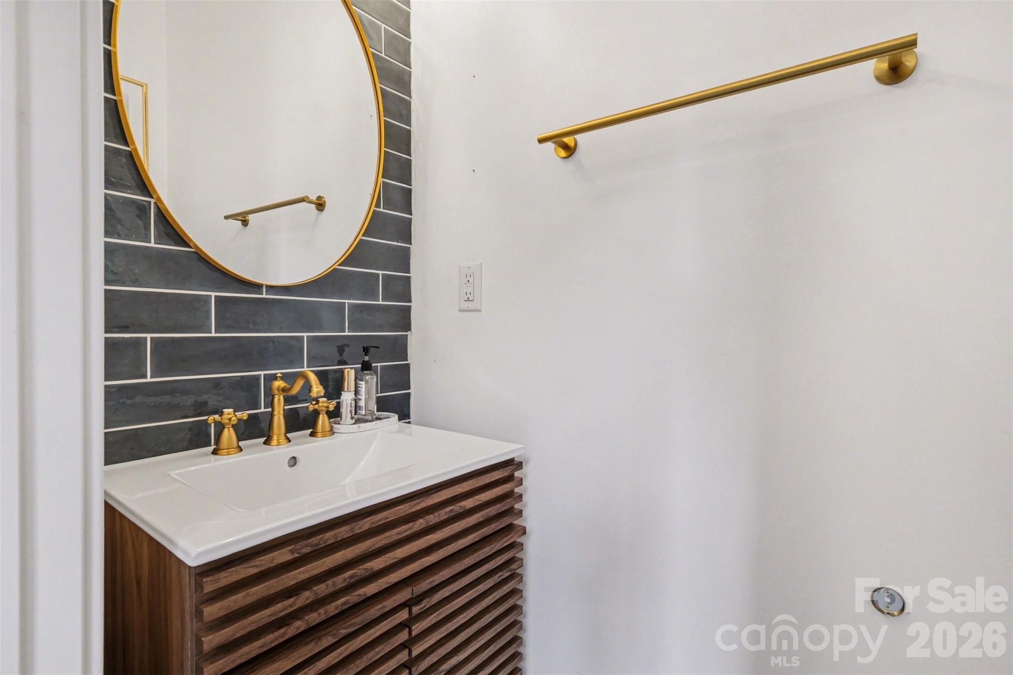 Southrail Station - Residential