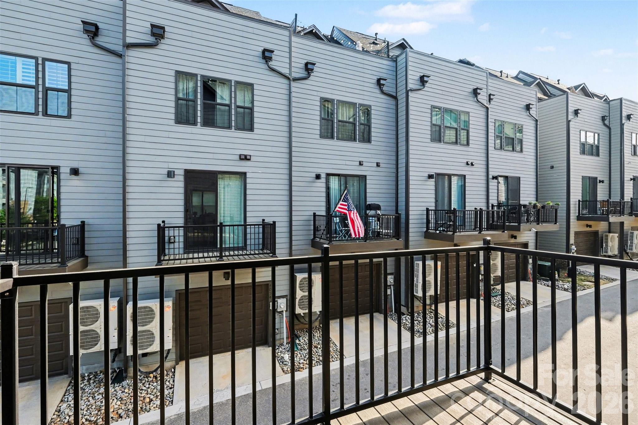 Southrail Station - Residential