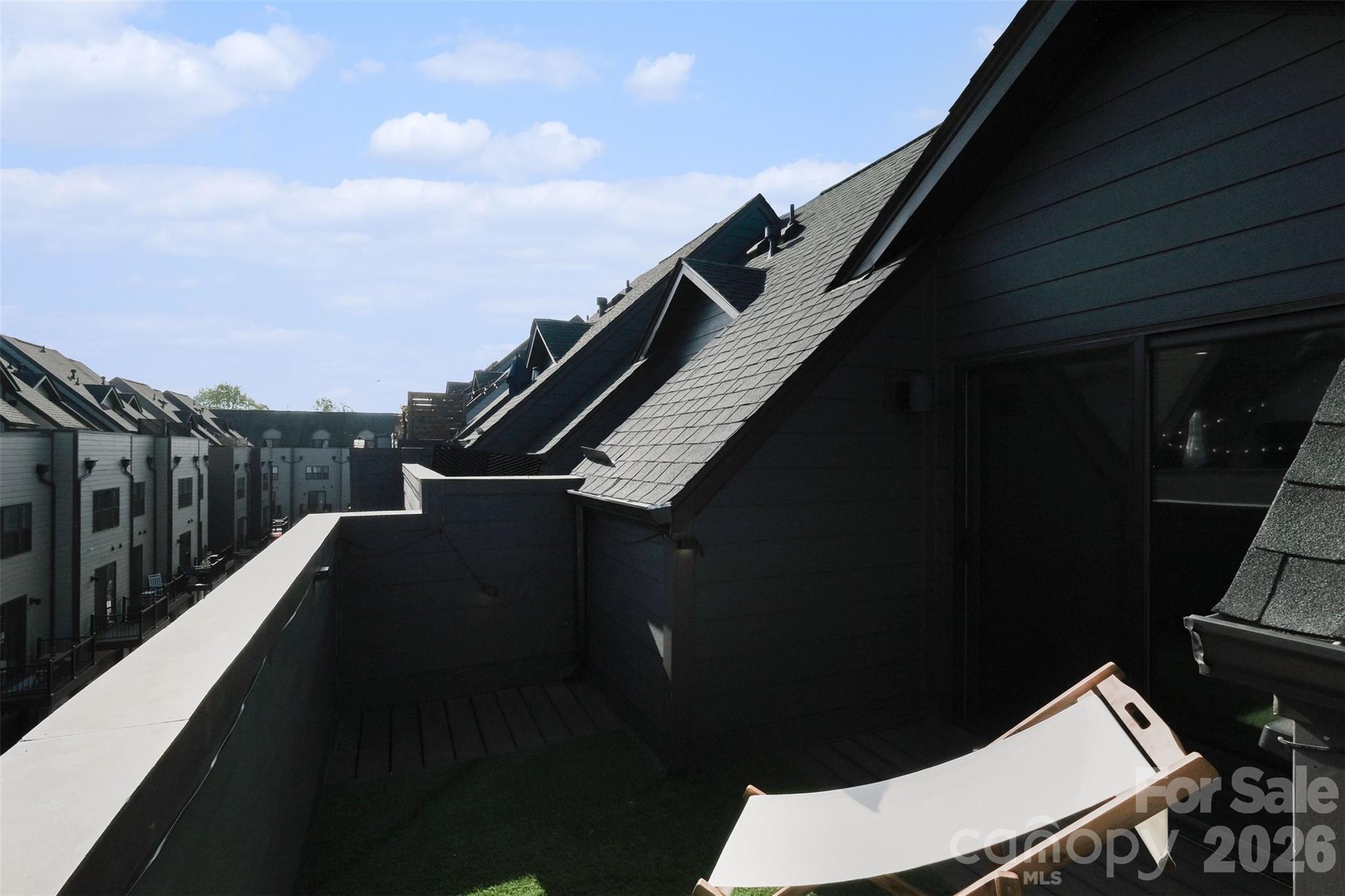 Southrail Station - Residential