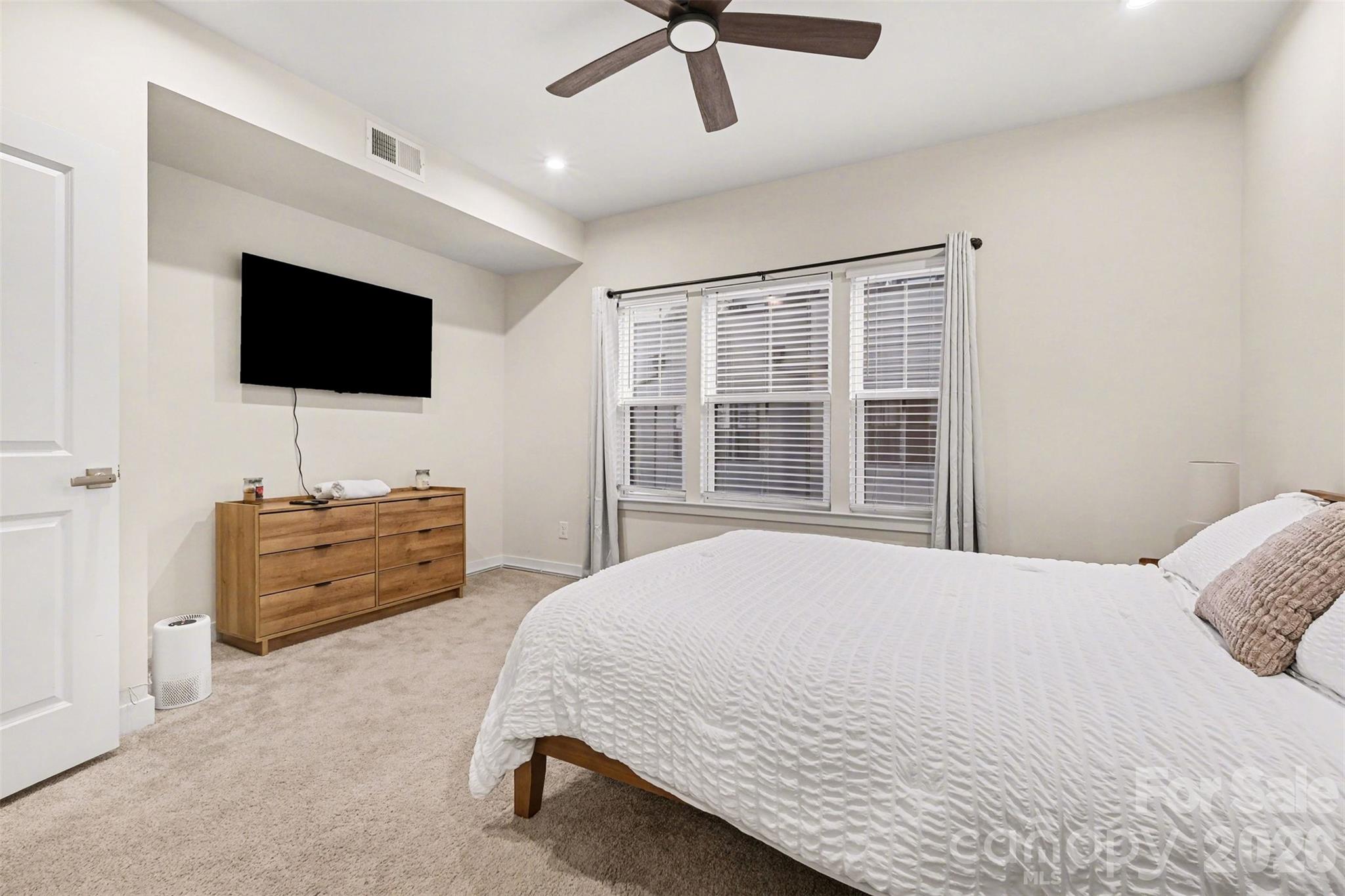 Southrail Station - Residential