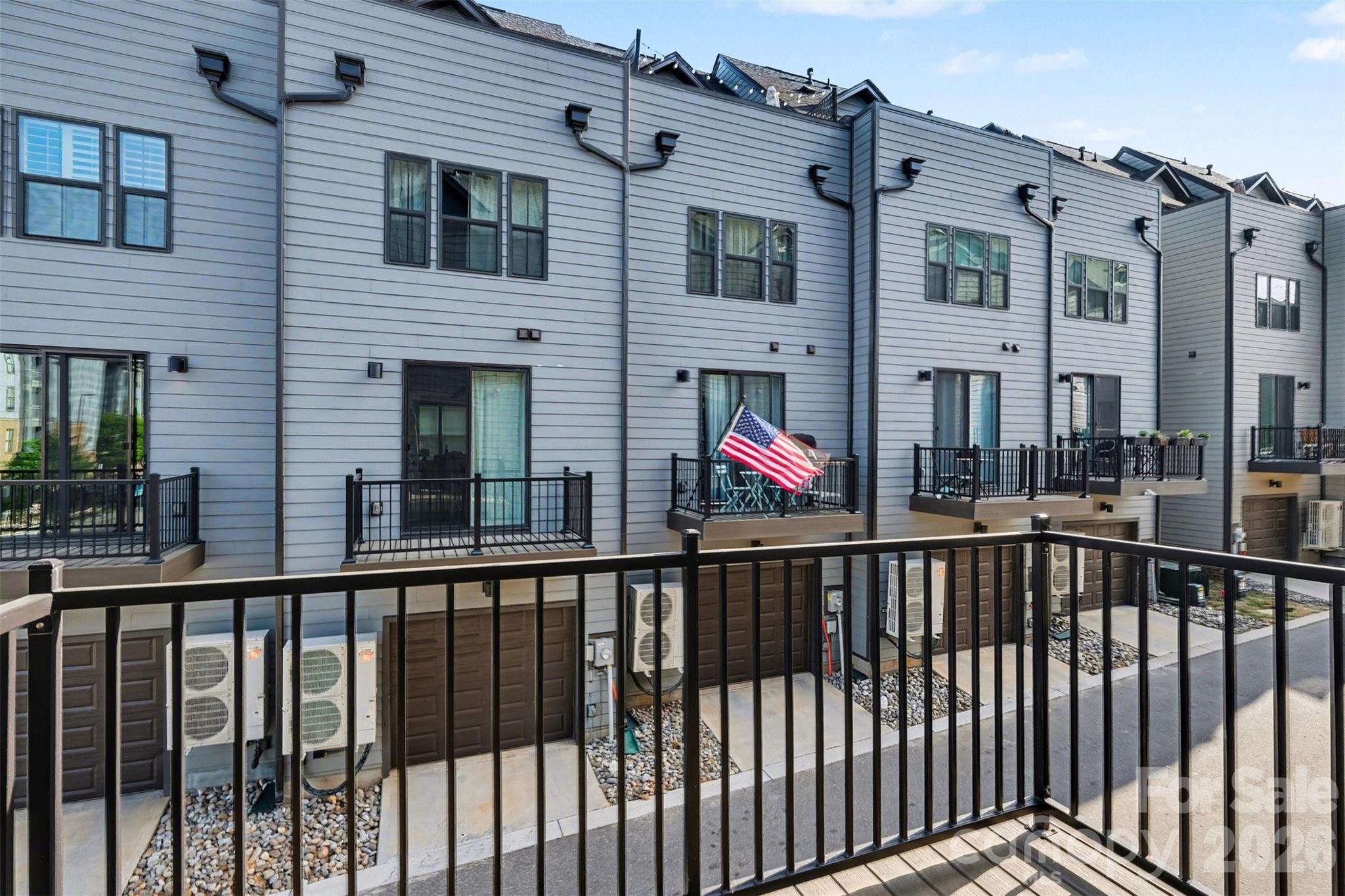 Southrail Station - Residential