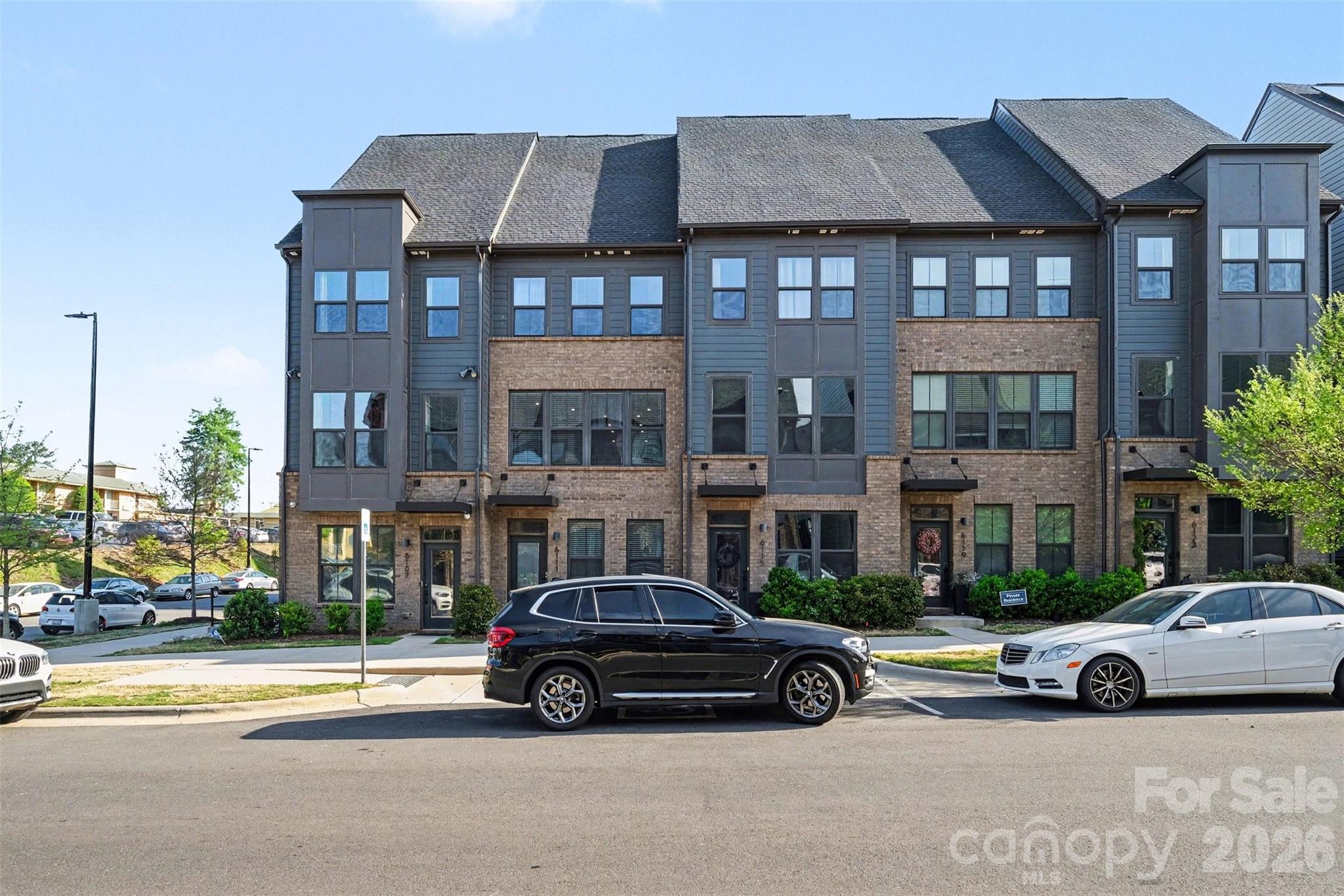 6111 Station Crossing Avenue