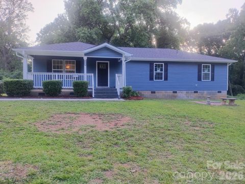 Photo of 409 Redding Street, Gastonia, NC 28054 (MLS # 4400455)