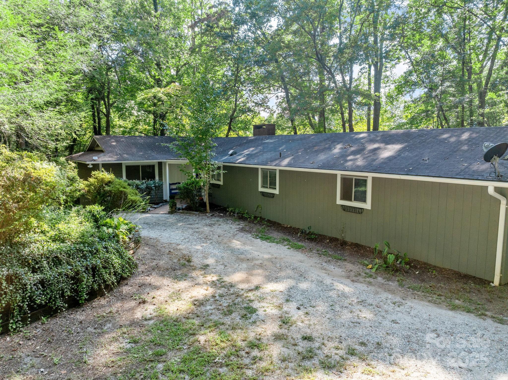 277 Fairlane Road