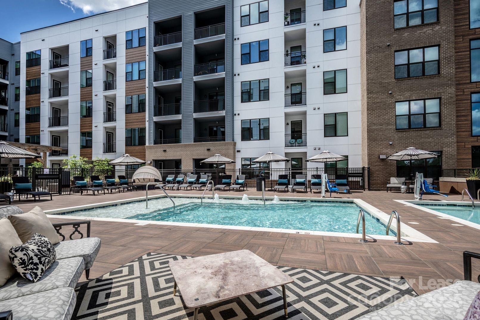 101 W Morehead Street S1B