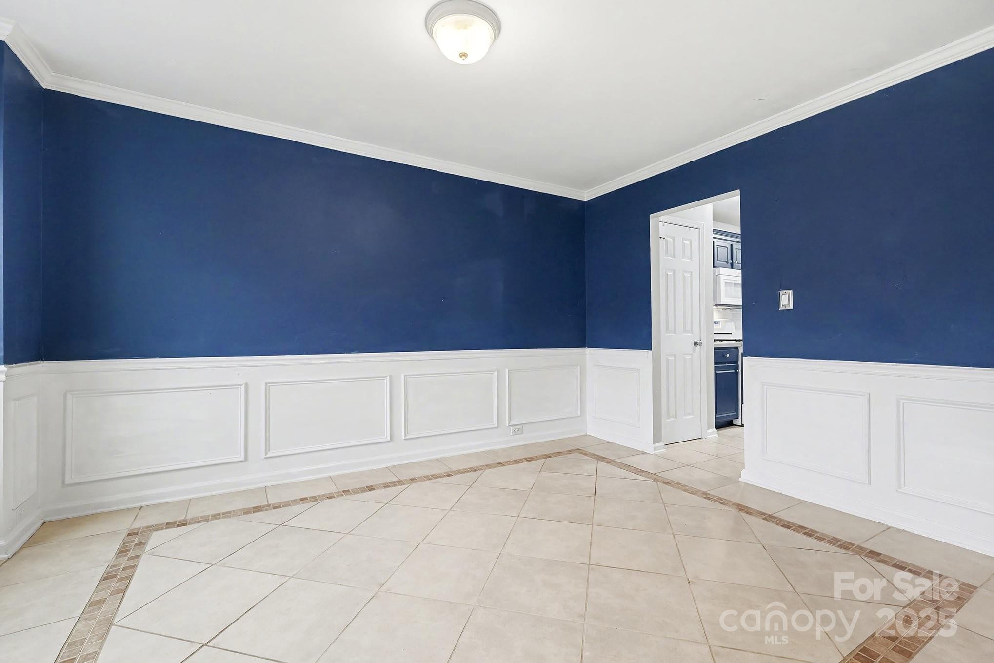 7625 Nicolette Court