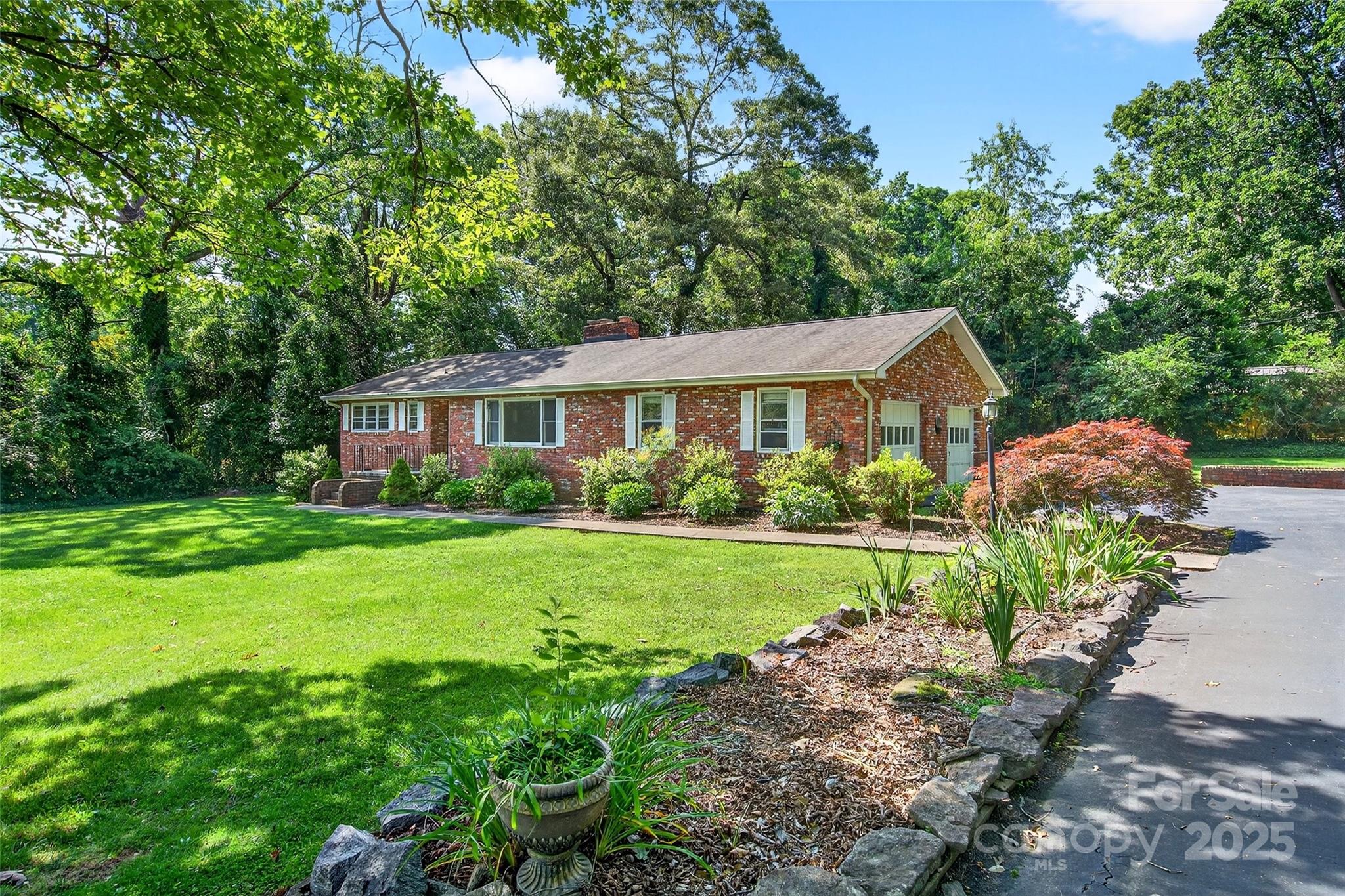 3135 Charlyne Drive