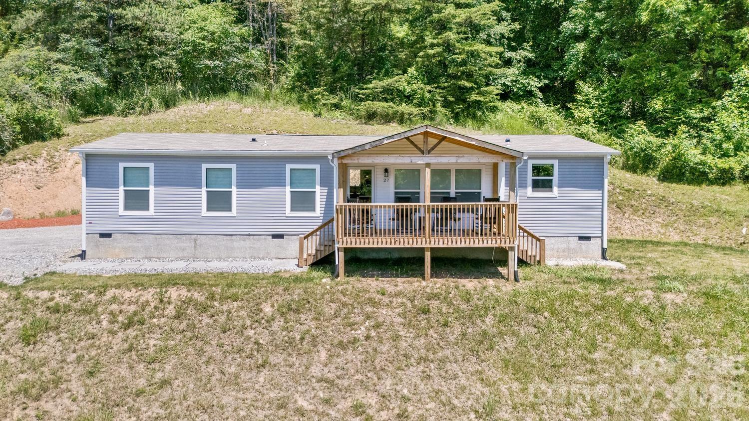 Photo 1 of 47 — 27 Spuds Lane, Weaverville, NC 28787