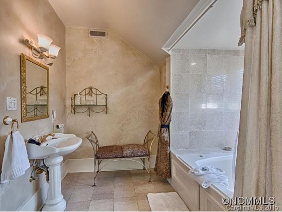 Montford - Residential