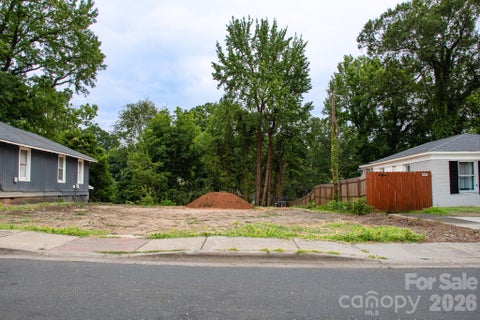 Photo of 2321 Dundeen Street #4, Charlotte, NC 28216 (MLS # 4397823)