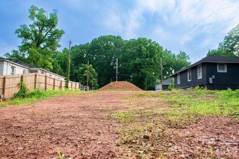 Photo of 2321 Dundeen Street #4, Charlotte, NC 28216 (MLS # 4397823)