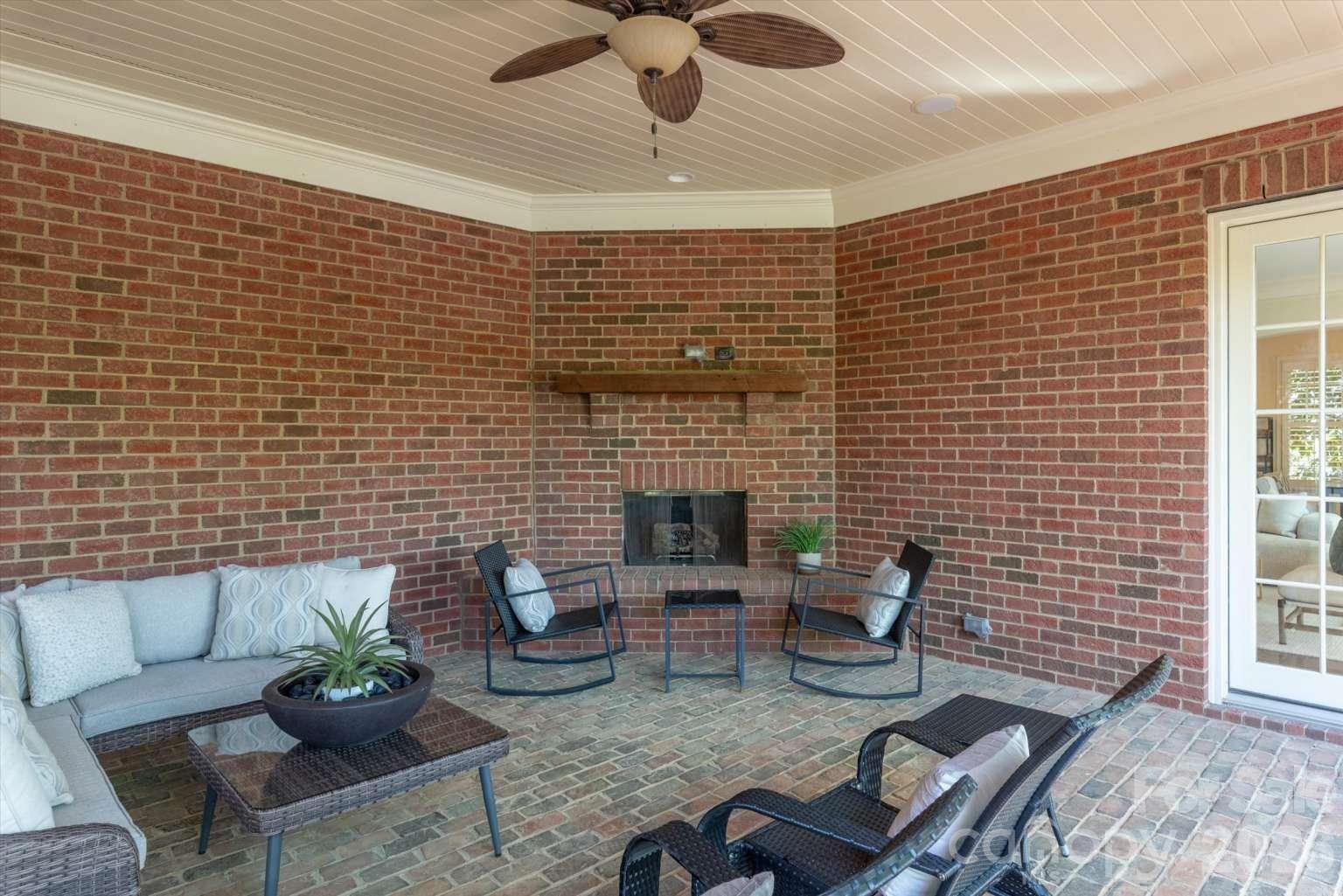 Captains Point - Residential