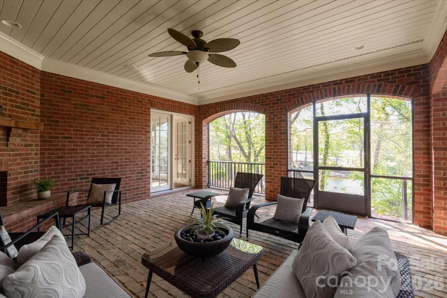 Captains Point - Residential