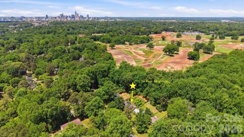 Photo of 2431 Arnold Drive, Charlotte, NC 28205 (MLS # 4377978)