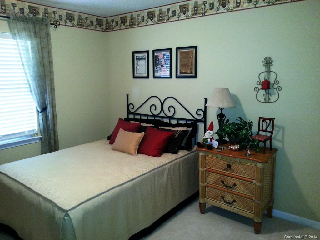 Stone Hollow - Residential