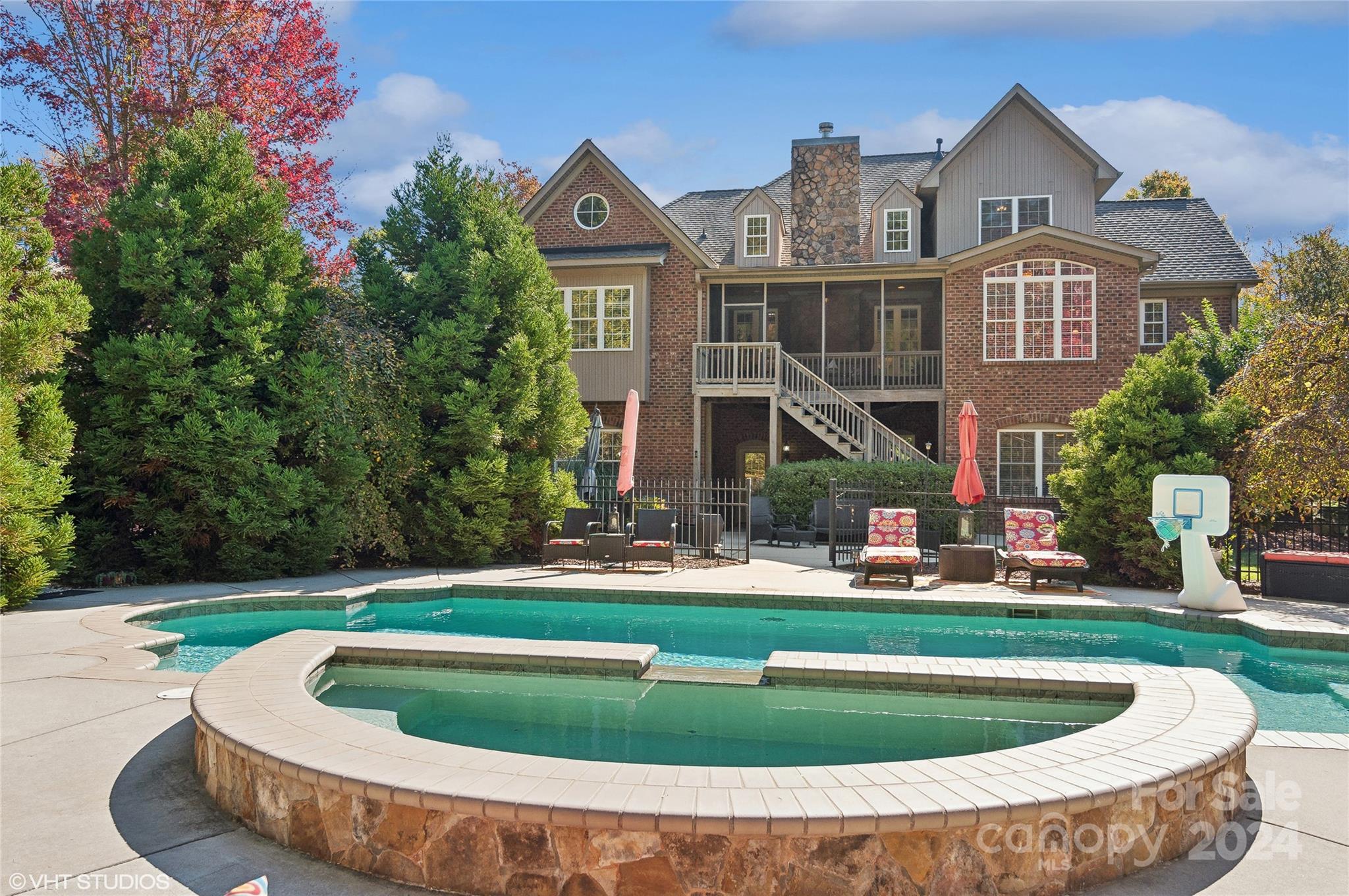 Water Edge - Residential