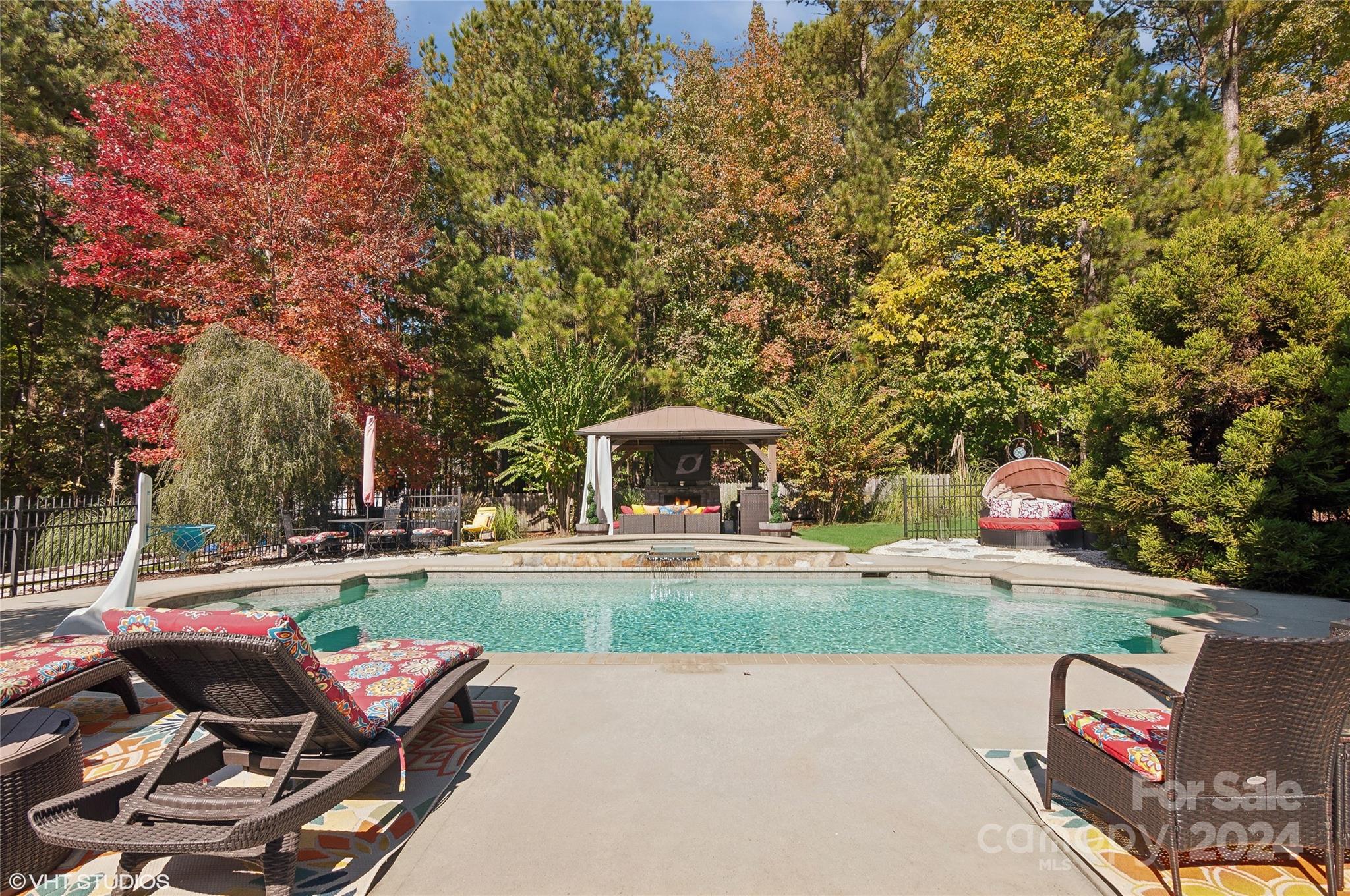 Water Edge - Residential