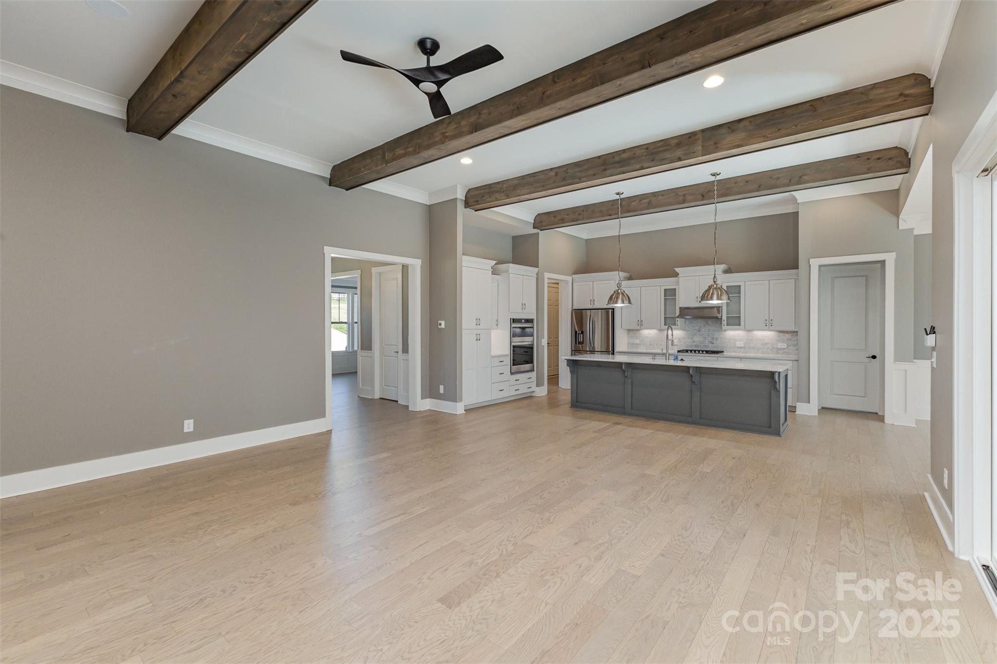 123 Farm Knoll Way
