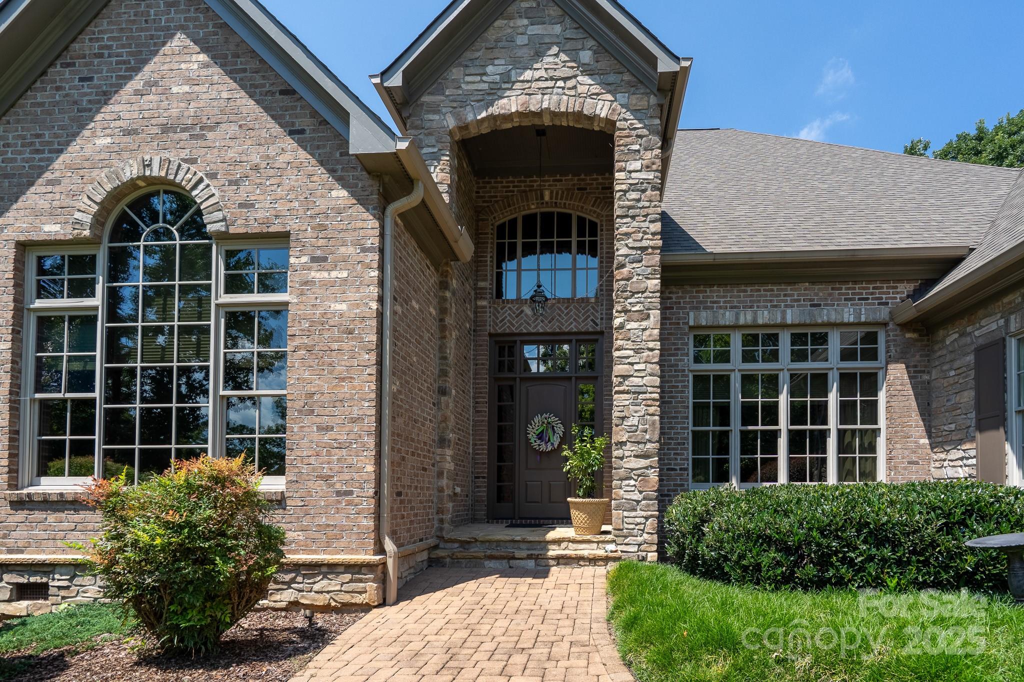 123 Stonebridge Drive
