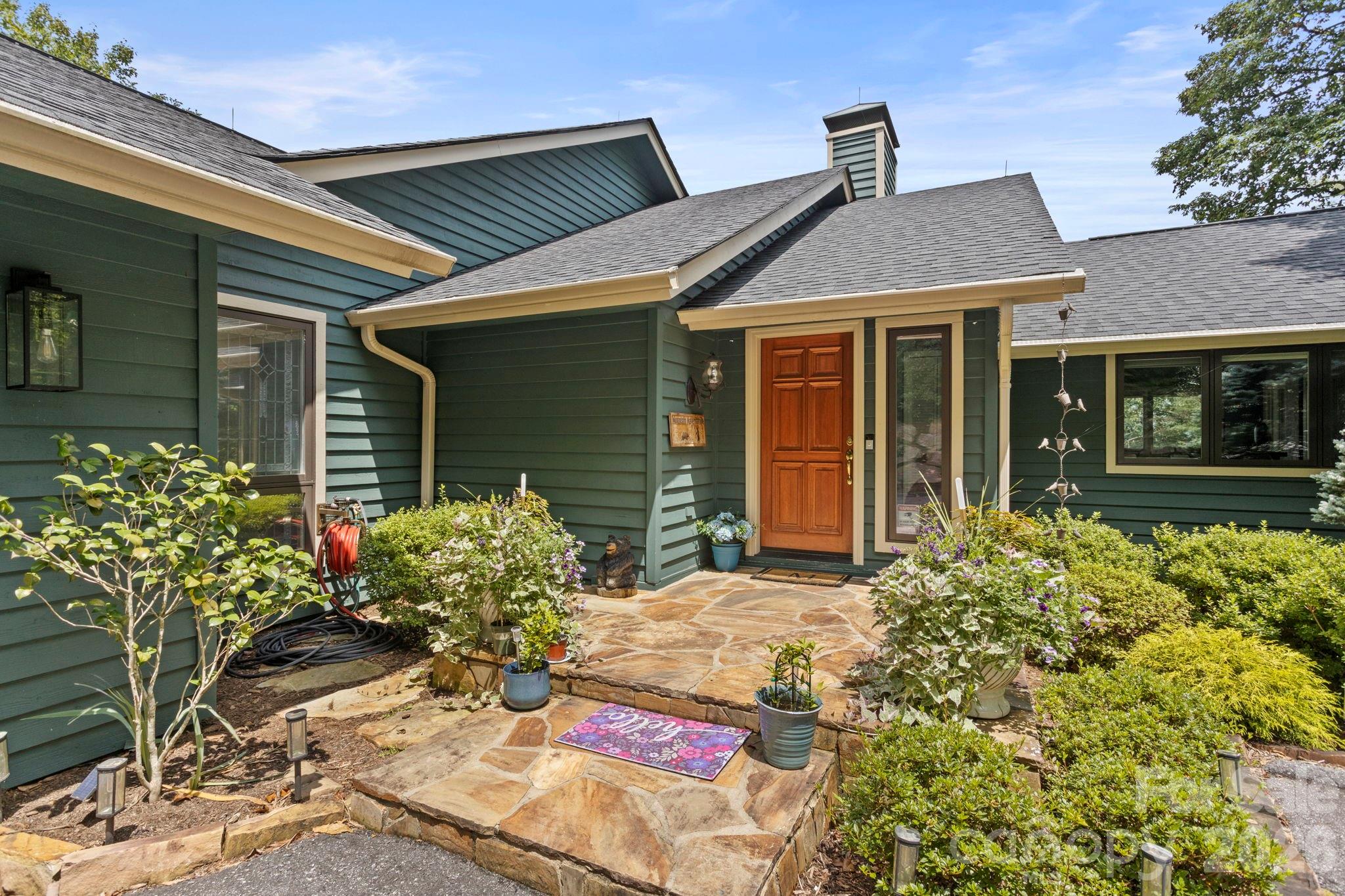 257 Dalhousie Court