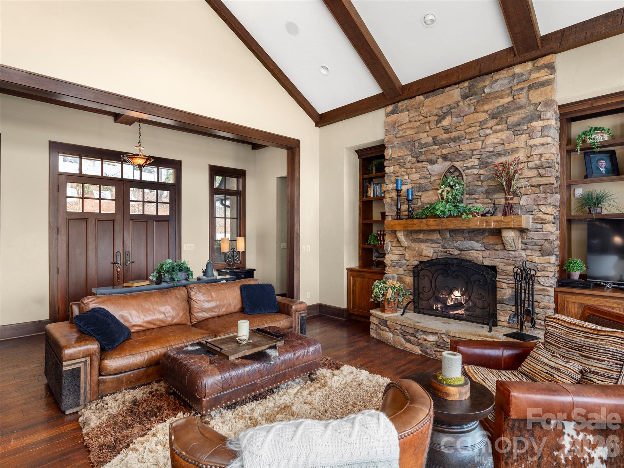 310 S Braeside Court