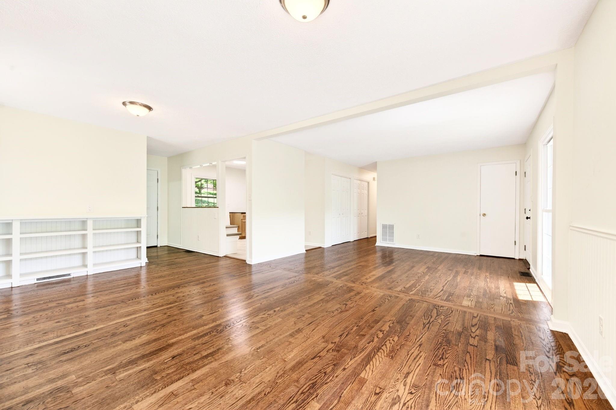 34 Wolfe Cove Road