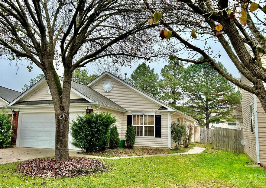 Nestled in the sought-after Steele Creek area, this charming 3-bedroom, 2.5 ranch floor plan home offers style, comfort and convenience. Step inside this welcoming home with new interior paint,  plush carpet, ceiling fans throughout, new LVP flooring in the kitchen/dining area and a perfectly maintained lawn with an irrigation system! As an added bonus, washer, dryer, and refrigerator convey with the home. This perfectly cared for home also had the roof replaced in 2021 and has recently been pressure washed for its new homeowner.  Set in a community with a pool and a modest HOA fee of only $60/month. Enjoy easy access to Charlotte Douglas International Airport, Uptown, Premium Outlet Mall, Top Golf and restaurants!
Schedule your showing today!