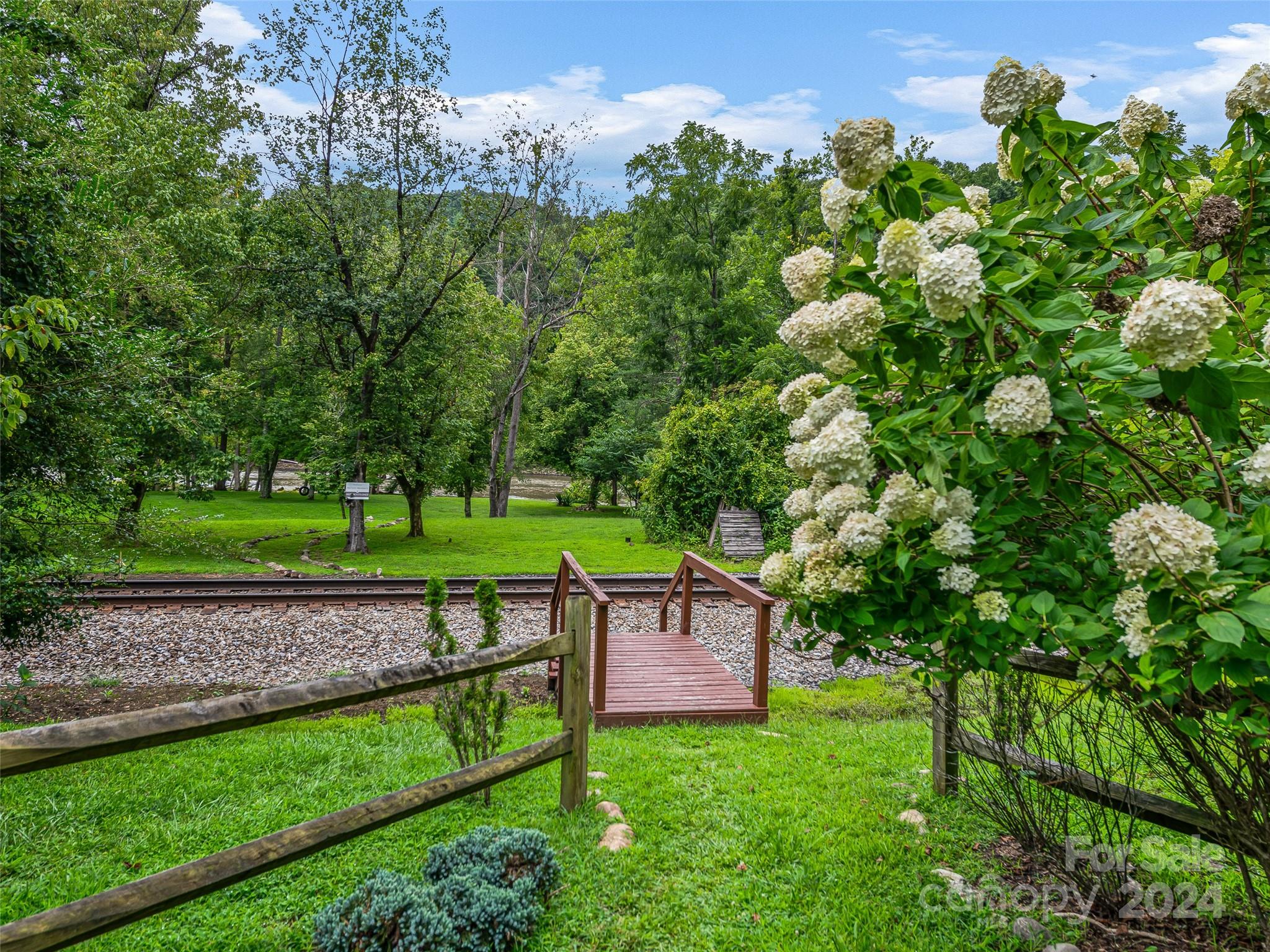 French Broad Crossing - Land