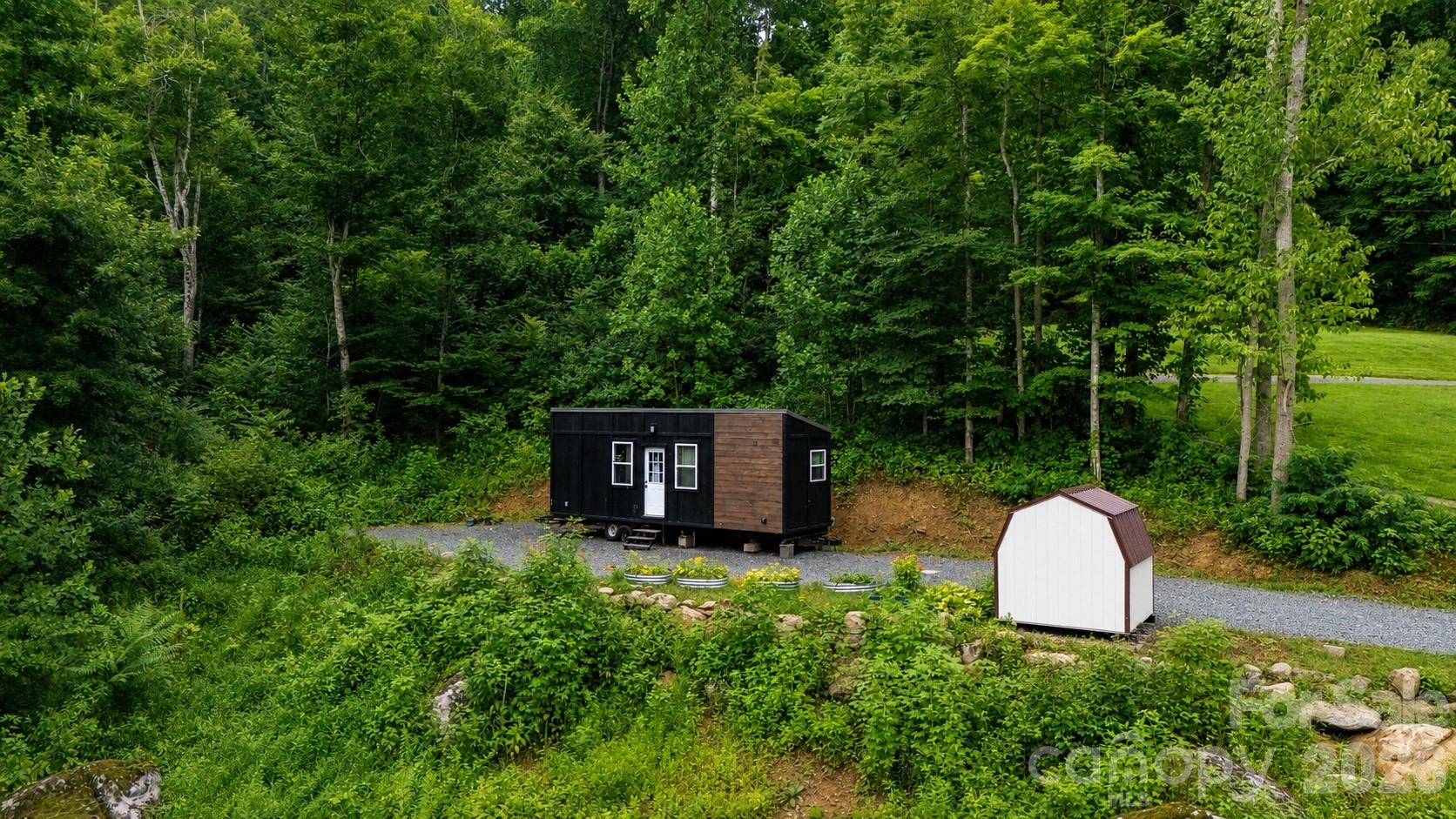 291 White Dogwood Lane, Bakersville, NC, 28705